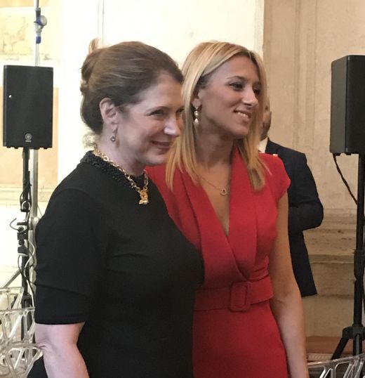 First Ladies: Susan Pompeo and Virginia Saba Di Maios Freundin 